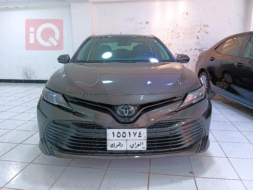 تۆیۆتا کامری